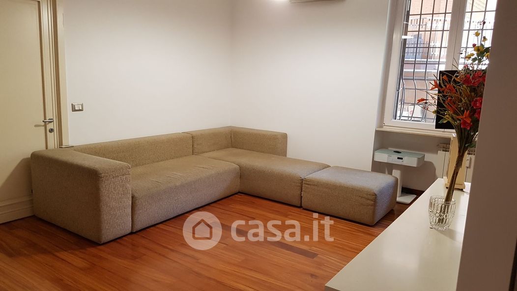 Appartamento in Affitto in Via Antonio Serra a Roma