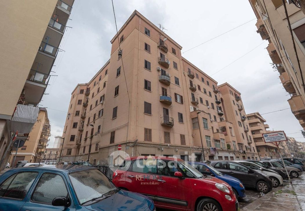 Appartamento in Vendita in Via Filippo Corazza 61 a Palermo