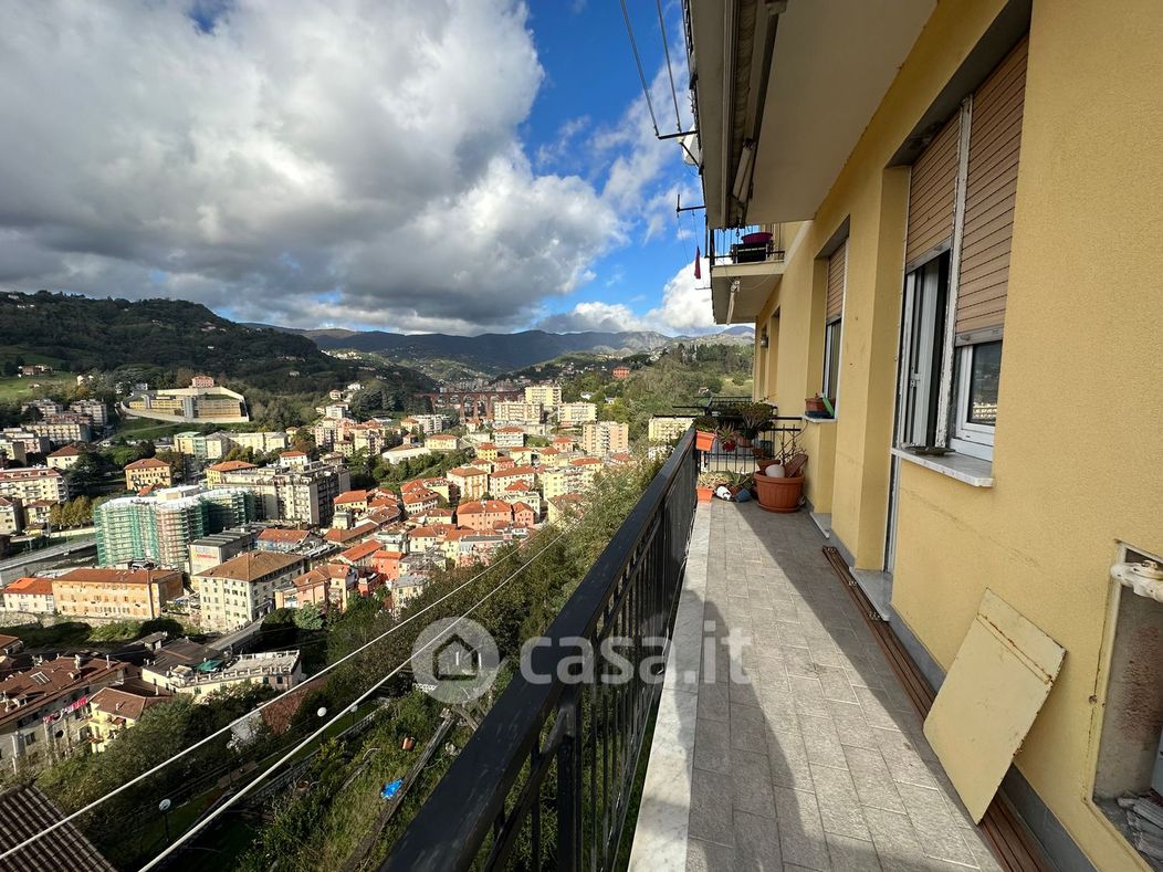Appartamento in Vendita in Via Fratelli Gazzo a Genova