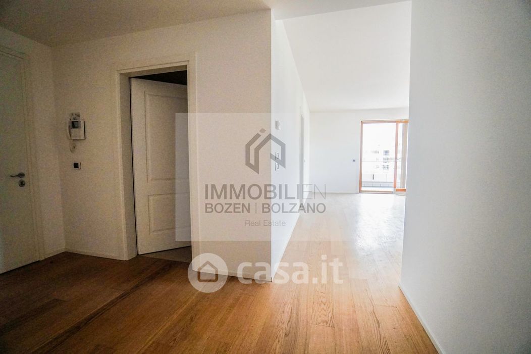 Appartamento in Vendita in Via Renon 12 a Bolzano
