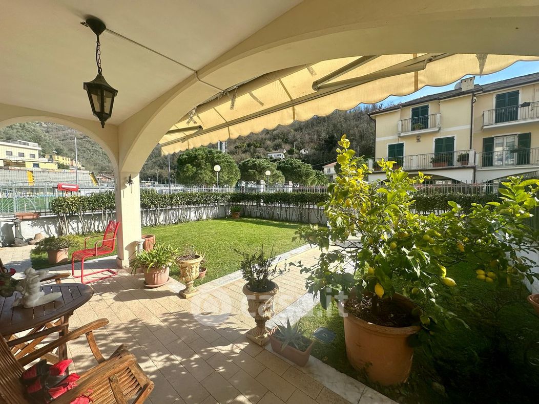 Villa in Vendita in Via San Martino a Cogorno