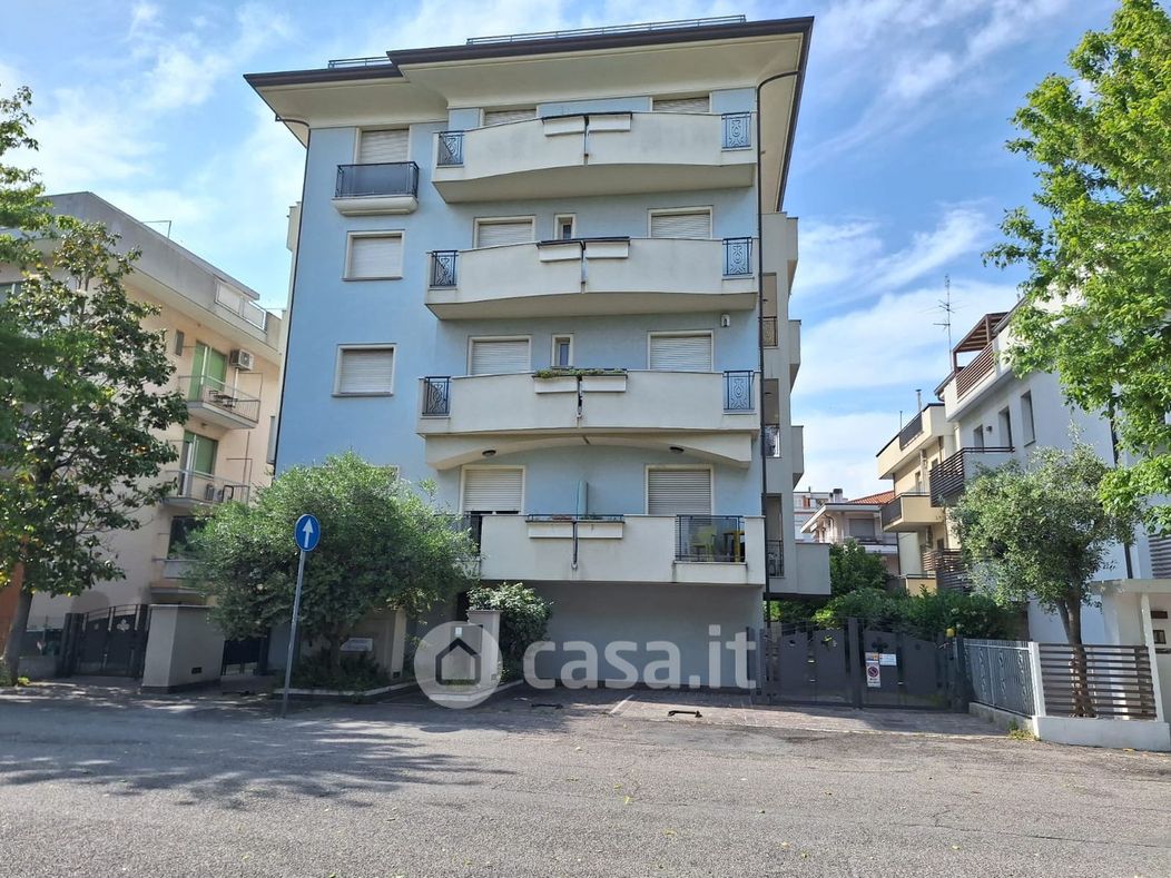 Appartamento in Vendita in Via Aleardo Aleardi 22 a Rimini