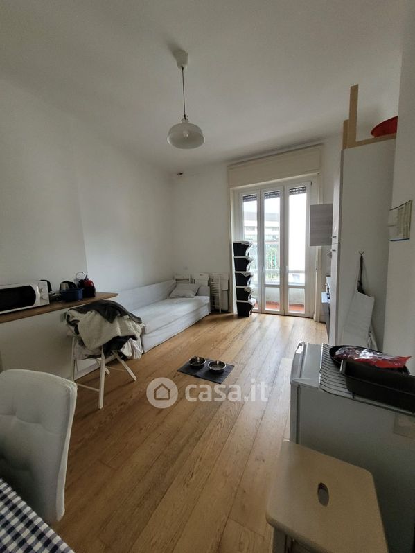 Appartamento in Affitto in Via Filippo Sassetti a Milano