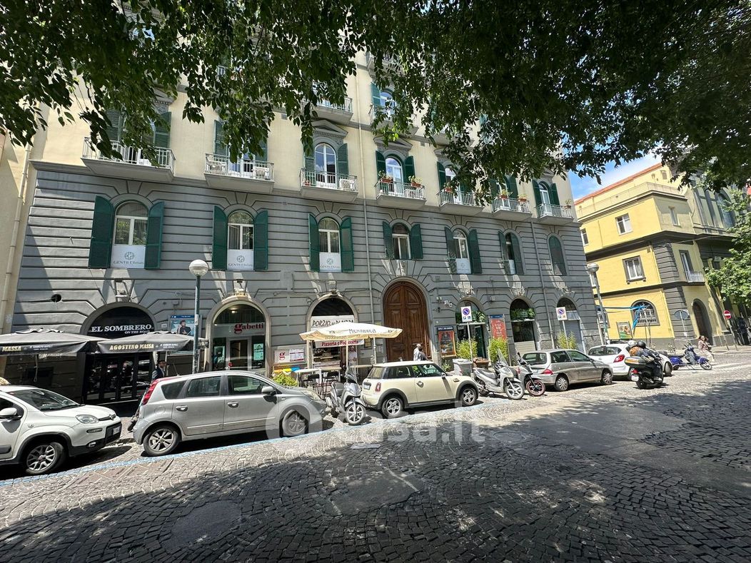 Appartamento in Vendita in Via Gian Lorenzo Bernini 45 a Napoli