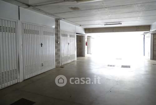 Garage/Posto auto in Vendita in Via Montecchio 45 a Cardano al Campo