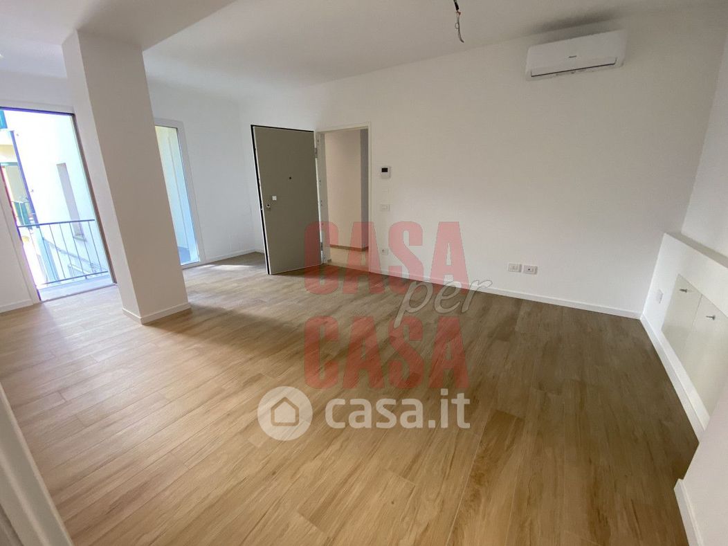 Appartamento in Vendita in Via Montona a Padova