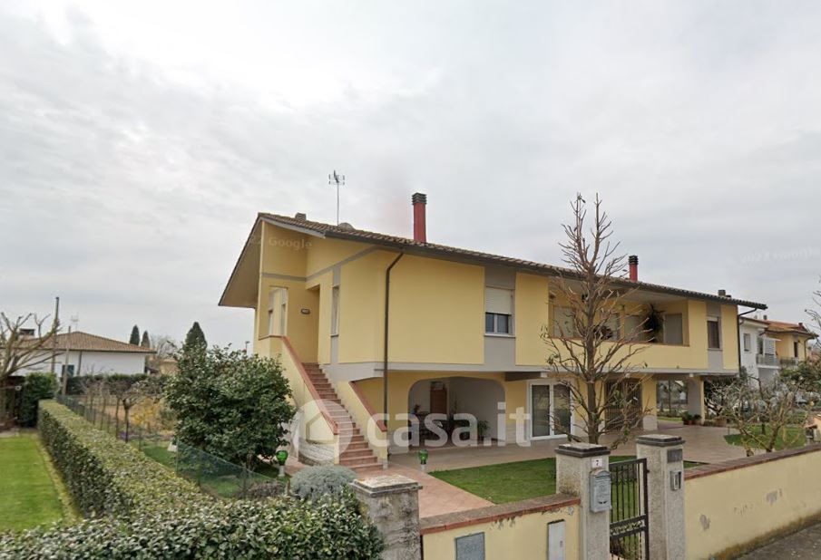 Villa in Vendita in Via Valtriano 56043 a Fauglia