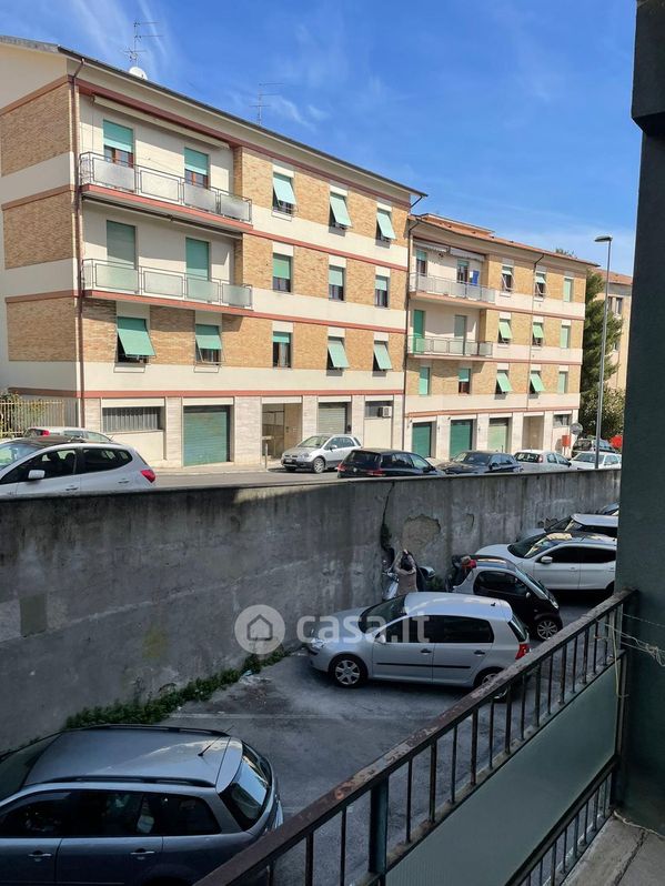 Appartamento in Vendita in Via Pesaro a Ancona