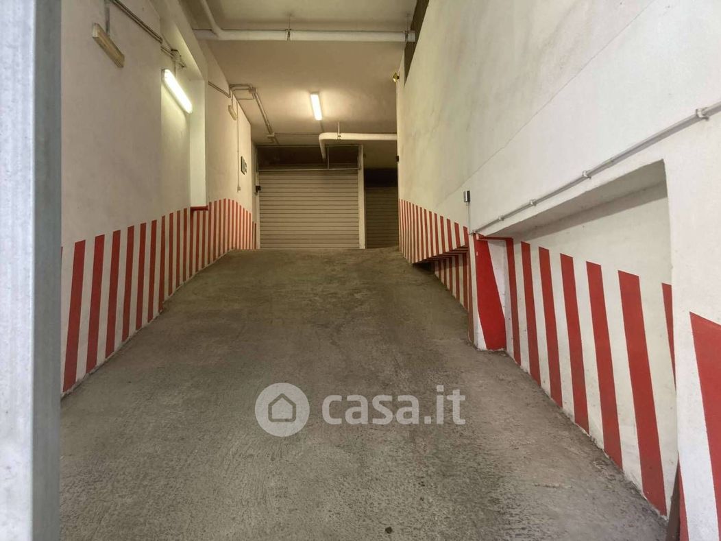 Garage/Posto auto in Vendita in Via Giuseppe Vasi a Roma