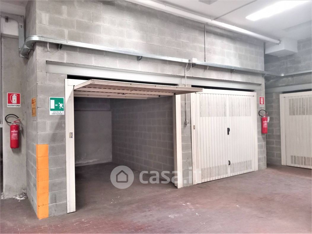 Garage/Posto auto in Vendita in Via Pollenzo 14 a Asti