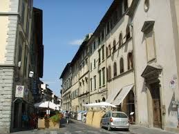 Negozio/Locale commerciale in Affitto in Via San Gallo a Firenze