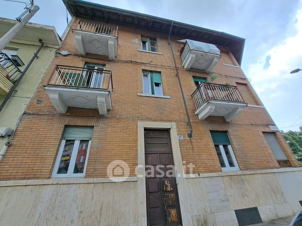 Appartamento in Vendita in Via Murisengo a Torino