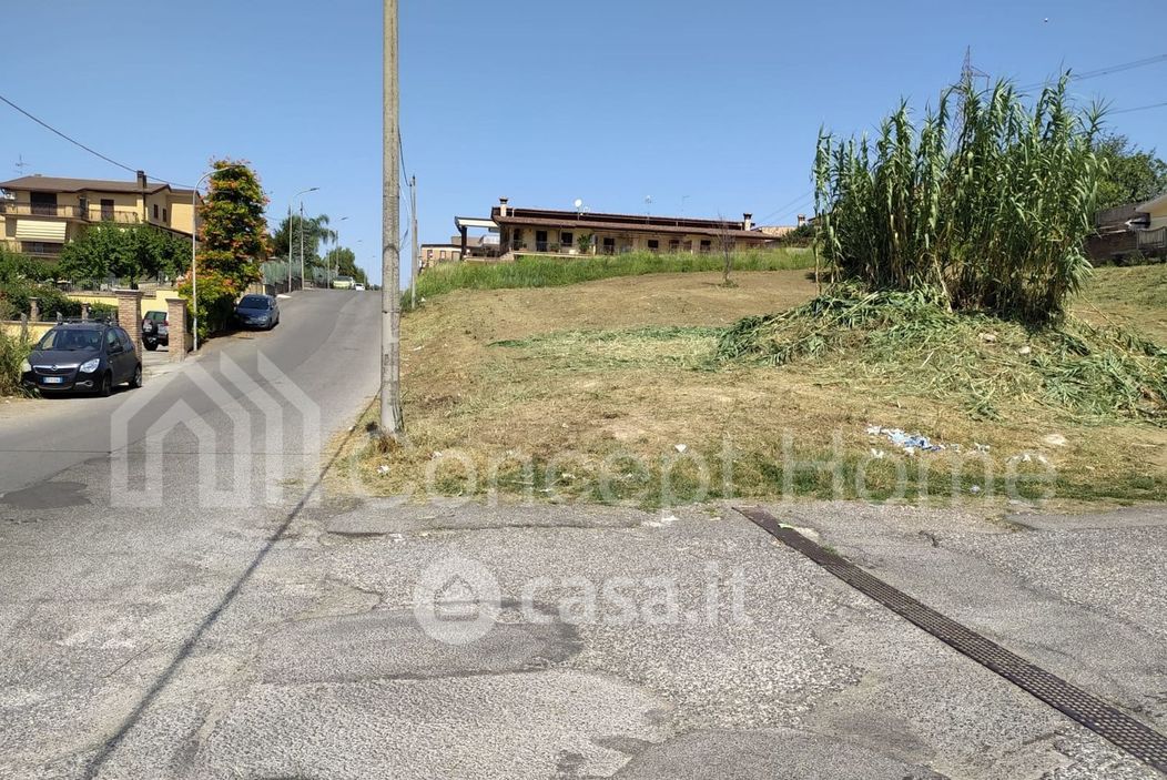 Terreno edificabile in Vendita in Via Pisoniano e Via Cervara di Roma a Guidonia Montecelio
