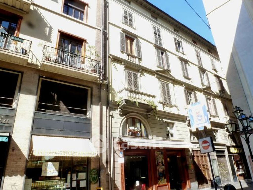 Appartamento in Vendita in Via San Tommaso 10 a Torino