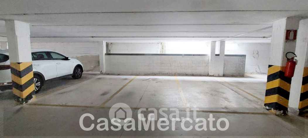 Garage/Posto auto in Vendita in Via Cavour 43 a Rocca di Papa