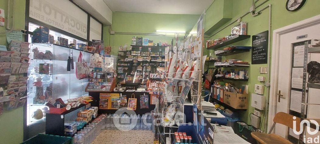 Negozio/Locale commerciale in Vendita in Via Vesuvio 73 r a Genova