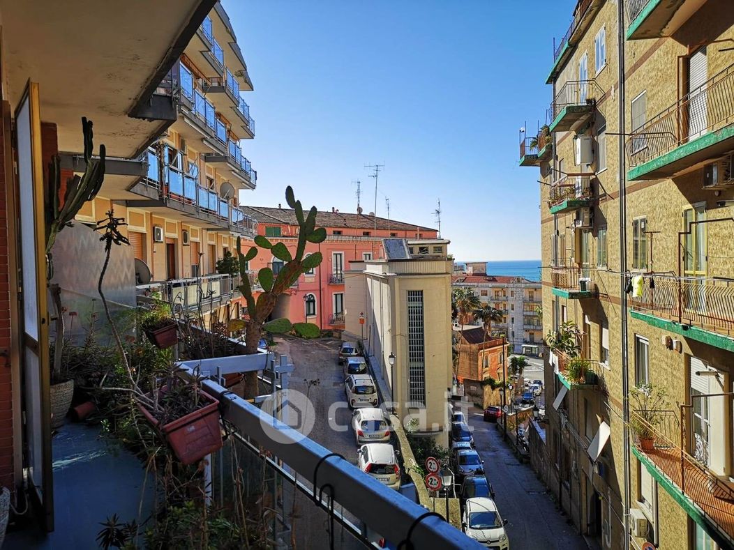Appartamento in Vendita in Via Cesare Battisti 3 a Salerno