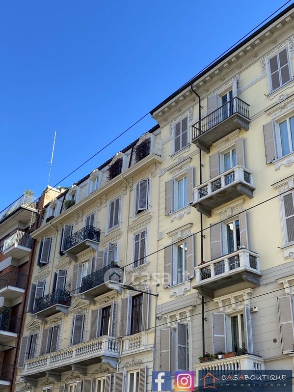 Appartamento in Vendita in Via Madama Cristina 27 a Torino