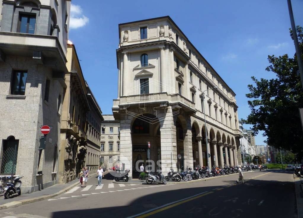 Ufficio in Affitto in Via degli Omenoni 2 a Milano