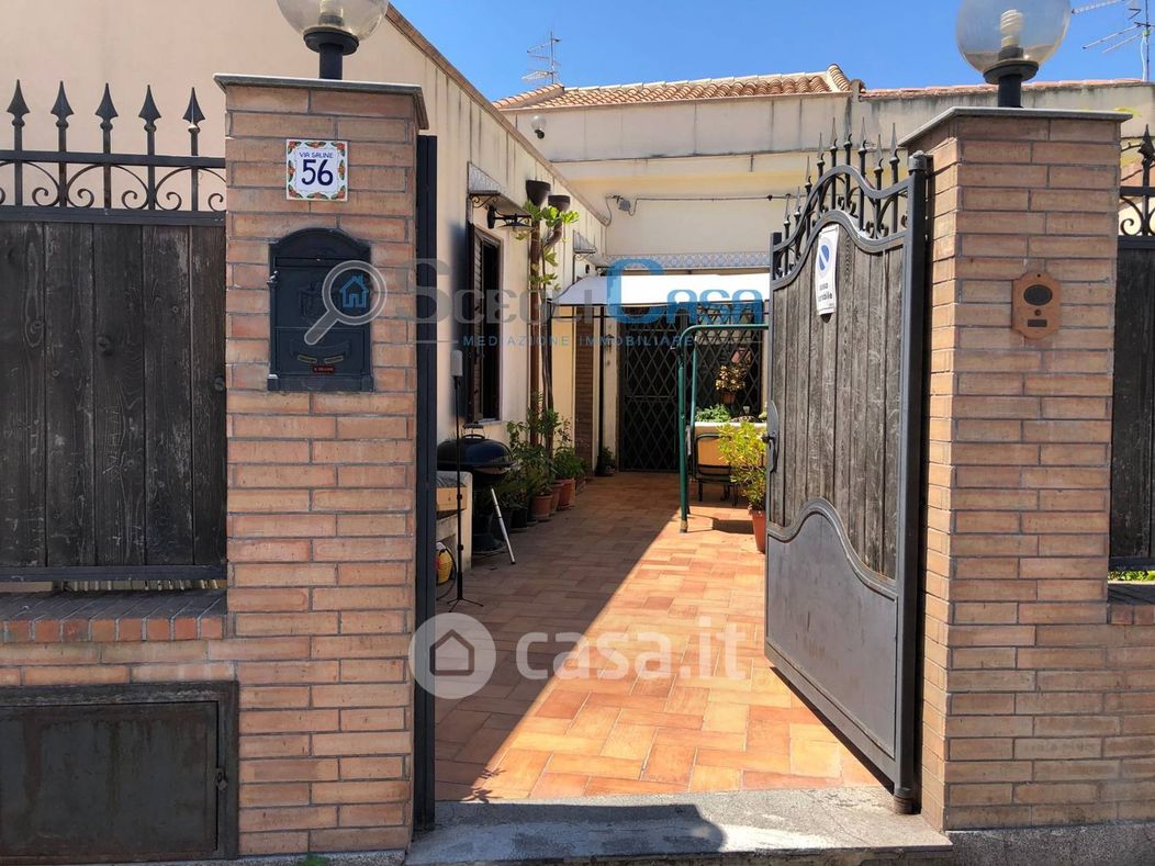Appartamento in Affitto in Via Saline 56 a Palermo