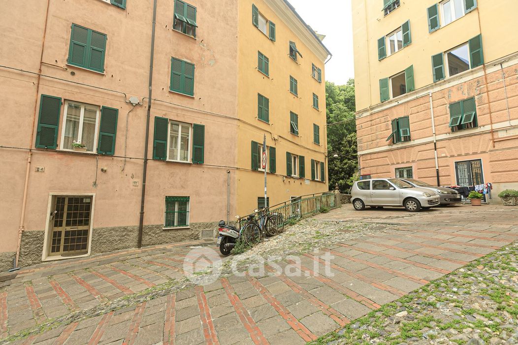 Appartamento in Vendita in Salita San Francesco da Paola 26 a Genova