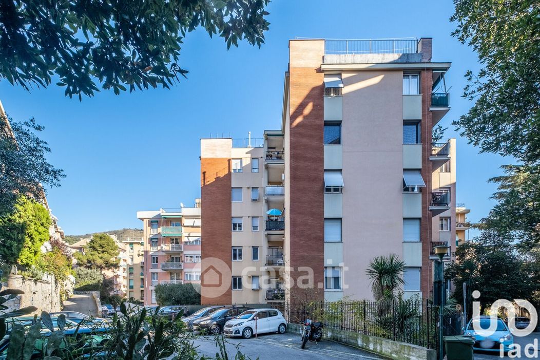 Appartamento in Vendita in Via Gabriele Rossetti 15 F a Genova