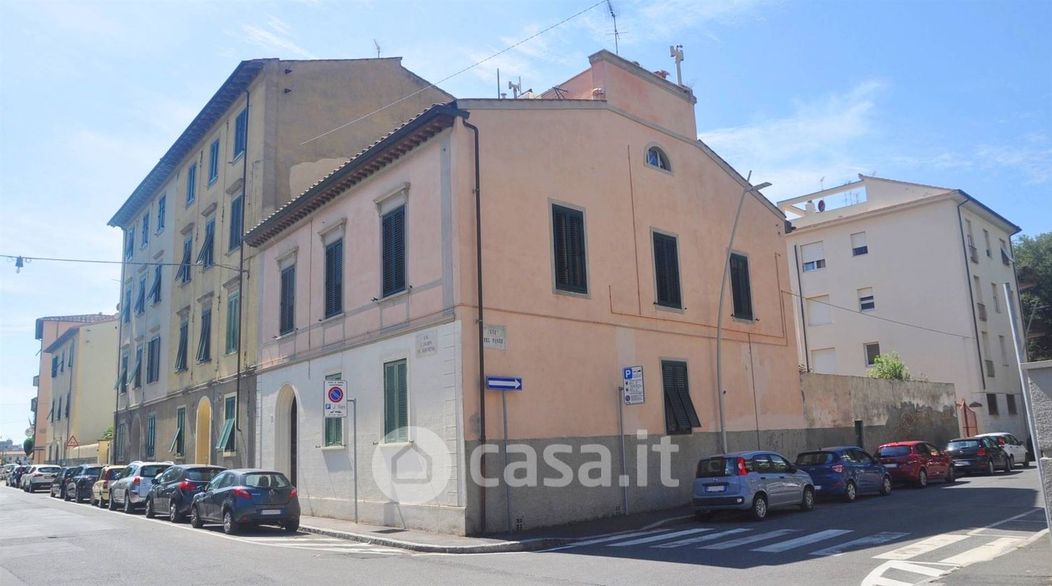 Rustico/Casale in Vendita in Via San Jacopo In Acquaviva a Livorno
