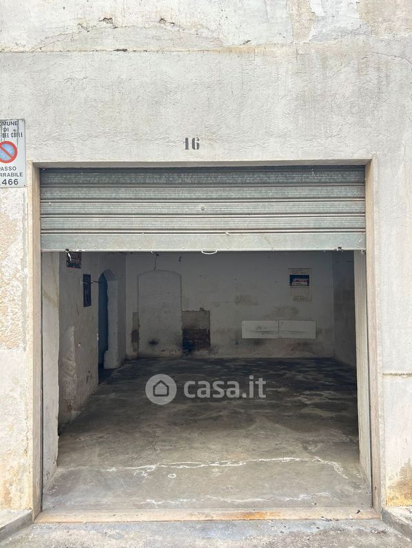Garage/Posto auto in Vendita in Via FILIPPO ROMANO 16 a Gioia del Colle