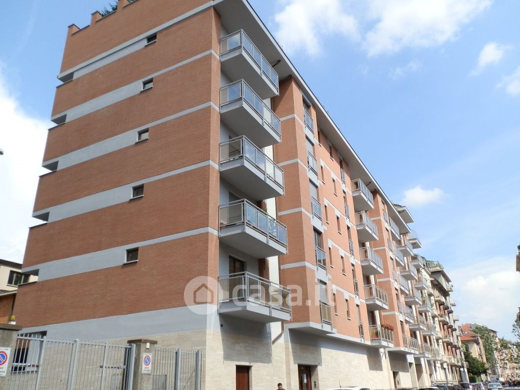 Appartamento in Vendita in Via caprie 16 a Torino