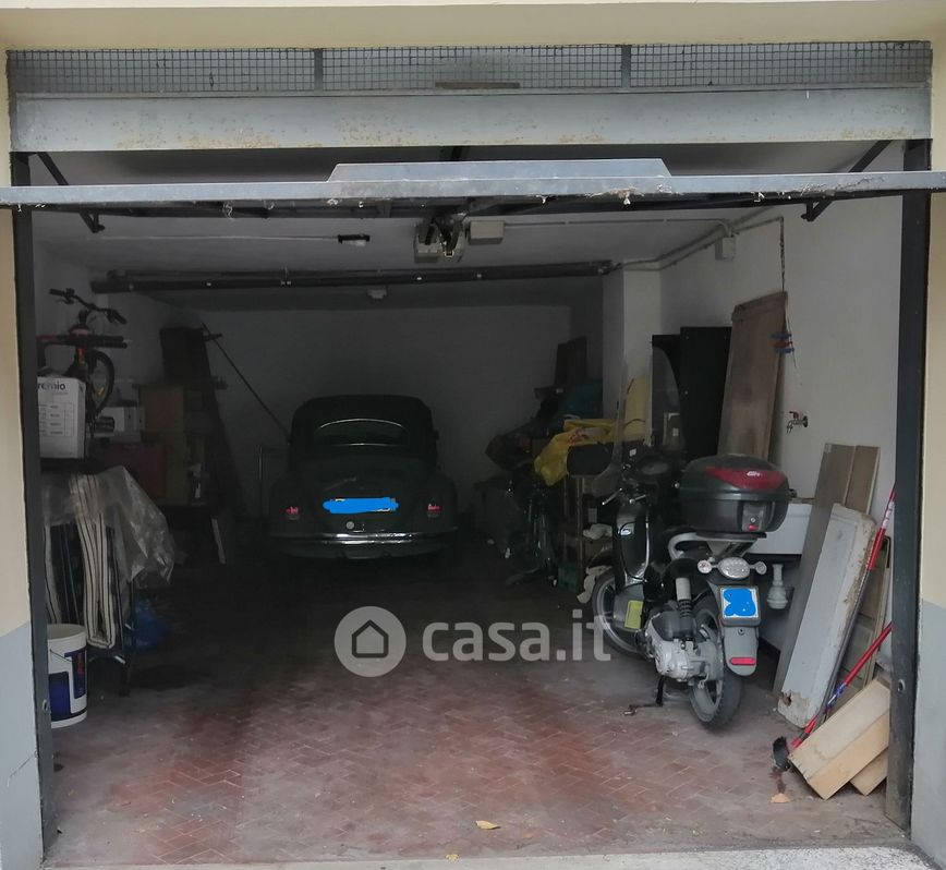 Garage/Posto auto in Vendita in Viale Alessandro Volta a Firenze