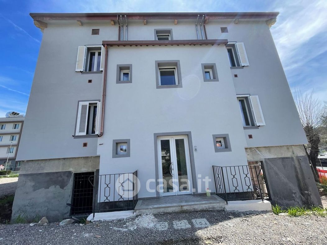 Appartamento in Affitto in Strada provinciale 72 del Passo delle Radici a Castelnuovo di Garfagnana