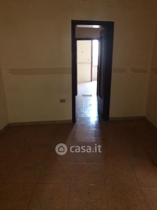 Appartamento in Vendita in Via Lorenzo Giustiniani a Napoli