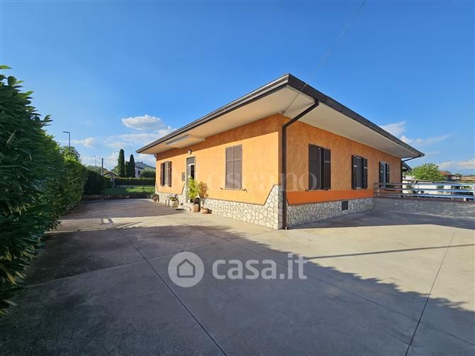Casa Bi/Trifamiliare in Vendita in Via Gaeta 85 91 a Frosinone