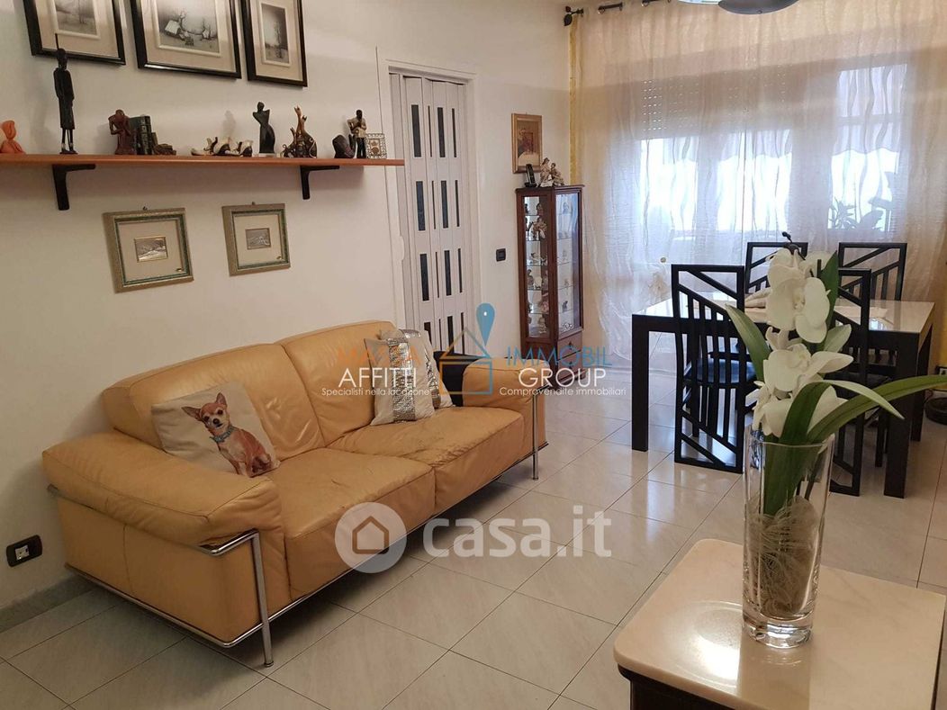 Appartamento in Vendita in Via Livorno 21 a Carrara