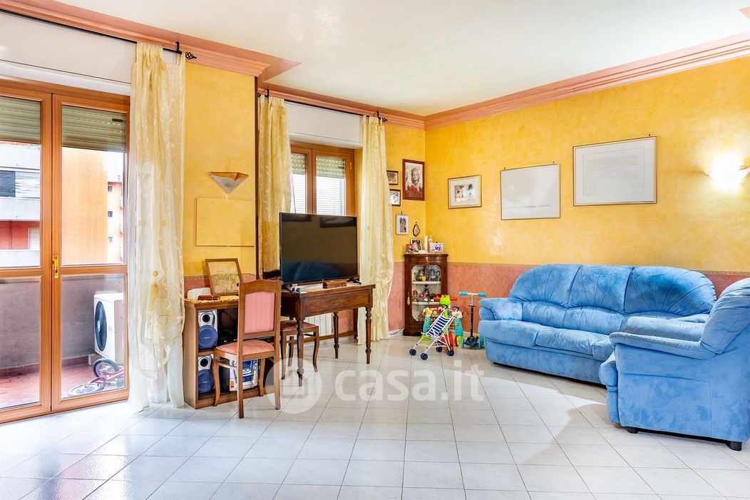 Appartamento in Vendita in Via Mar Nero 24 a Milano