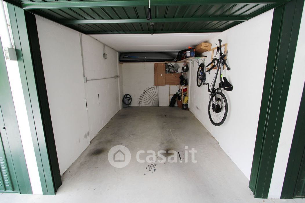 Garage/Posto auto in Vendita in Via sant'agata a Recco