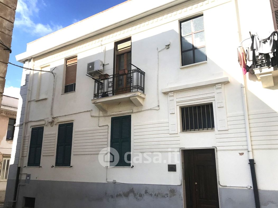 Appartamento in Vendita in Via Fiume 36 a Reggio Calabria