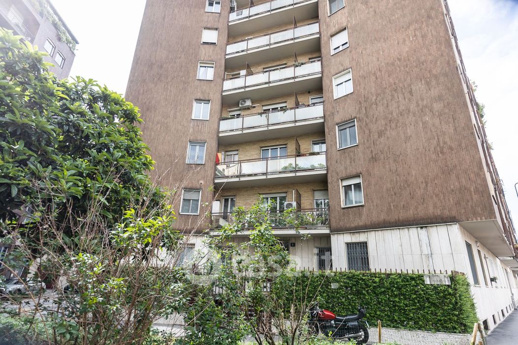 Appartamento in Vendita in Via Guido Cavalcanti 9 a Milano