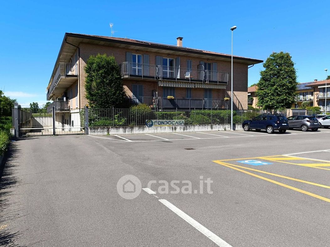 Garage/Posto auto in Vendita in Via Malcovati 4 a Pavia