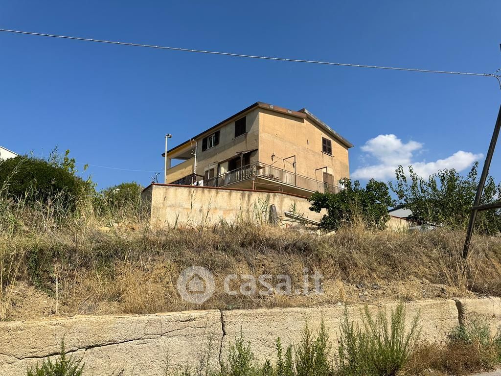 Casa indipendente in Vendita in Via delle ninfee 75 a Agrigento