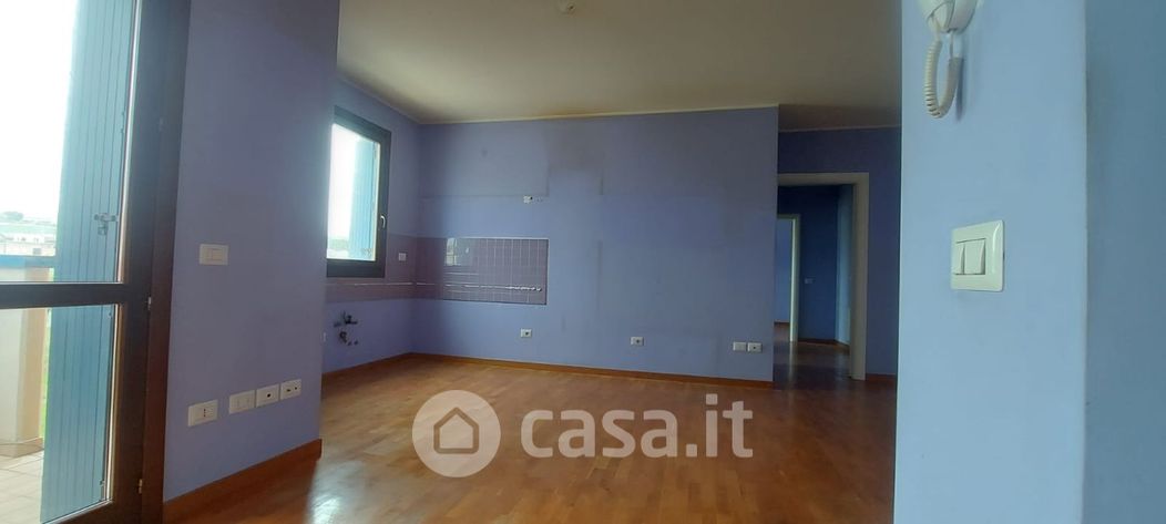Appartamento in Vendita in Piazza Unità D'italia a Ancona