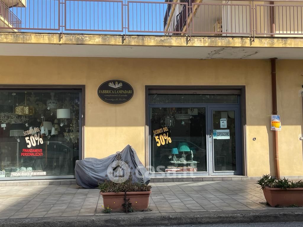 Negozio/Locale commerciale in Vendita in Via Consolare Valeria a Messina