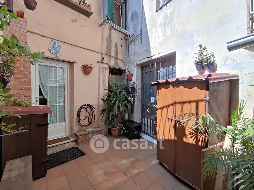 Appartamento in Vendita in Piazza Lavagnola a Savona