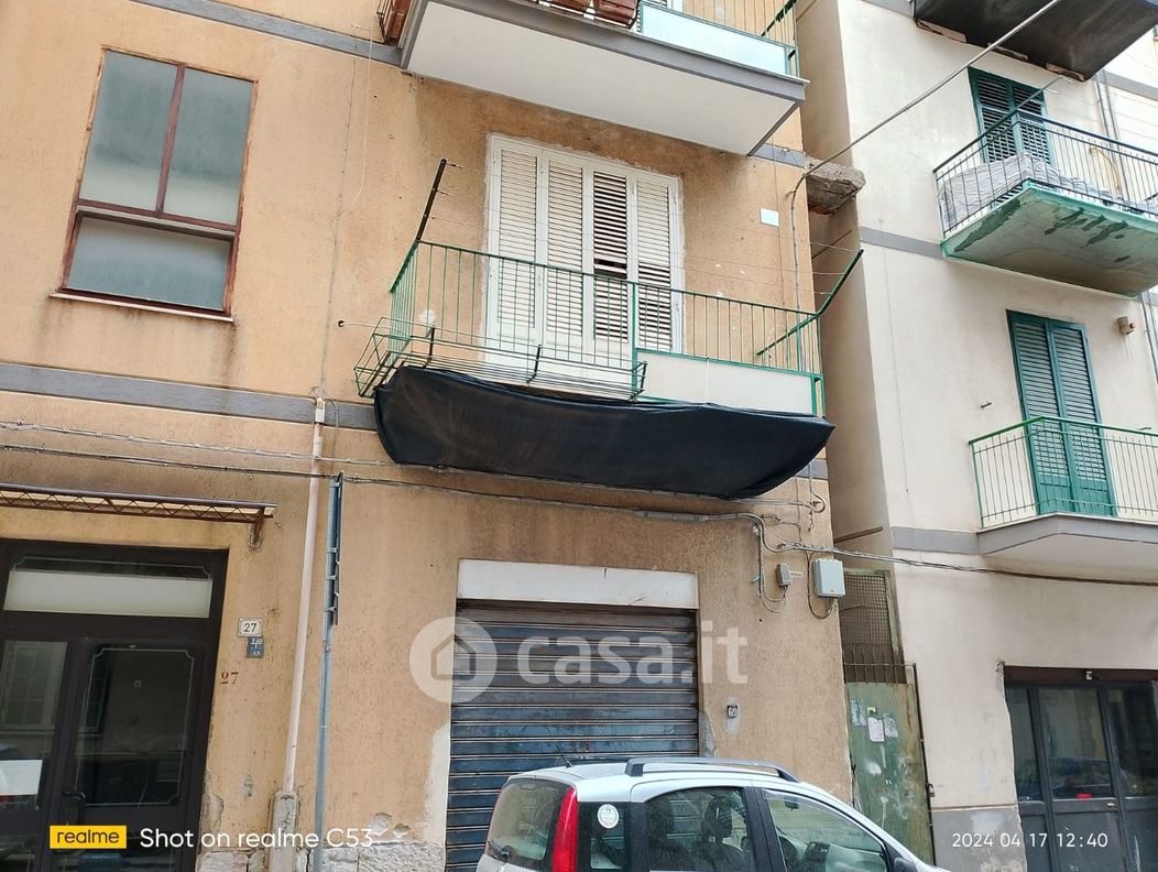 Appartamento in Affitto in Via Fiumefreddo 27 a Palermo