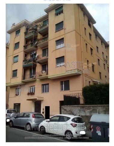 Appartamento in Vendita in Via Vittorino Era 10 a Genova