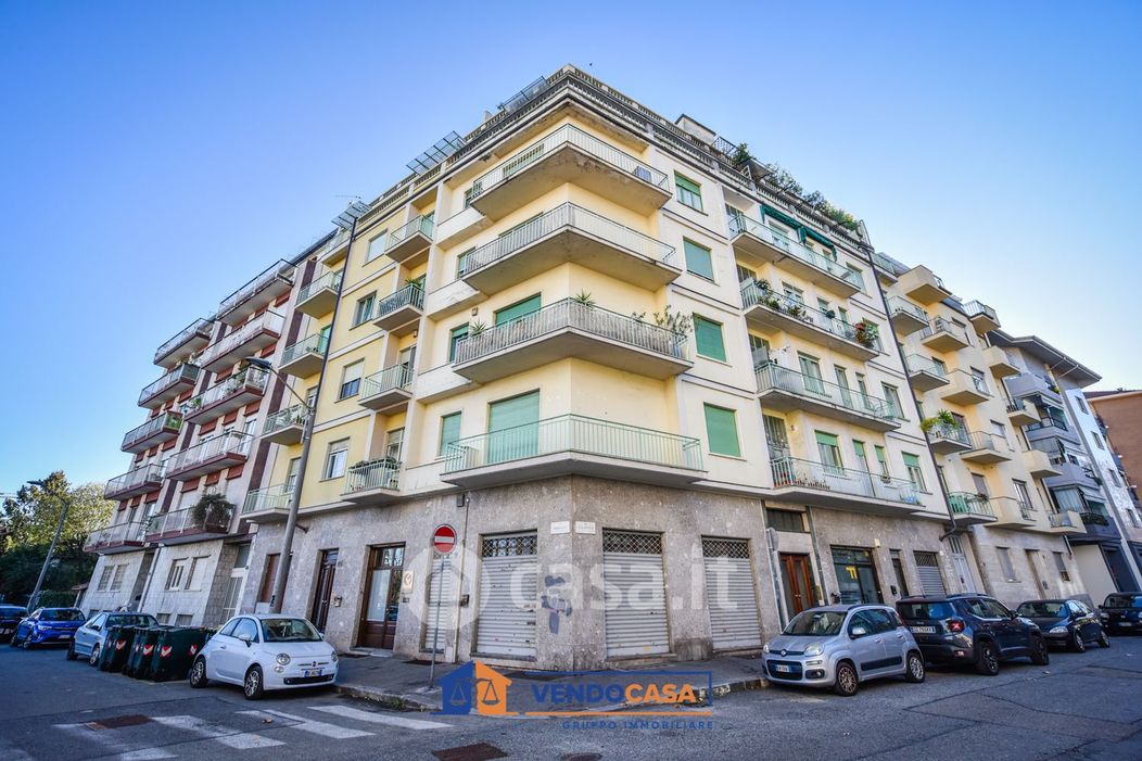 Appartamento in Vendita in Via Mombasiglio 125 a Torino