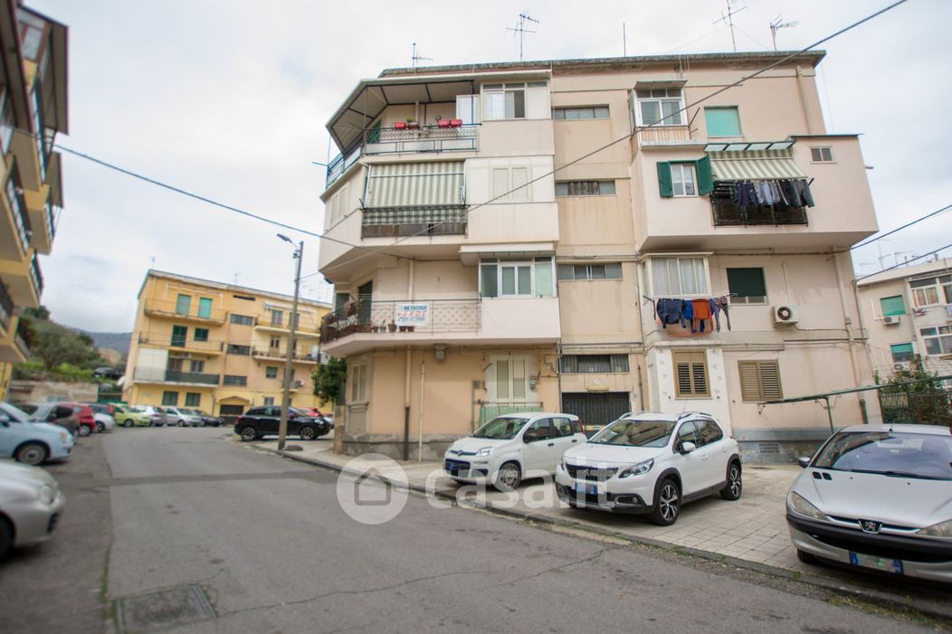 Appartamento in Vendita in Via Gioacchino Chinigò 24 a Messina