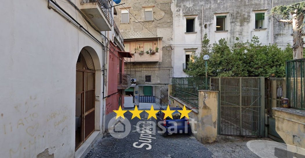 Appartamento in Vendita in Supportico Lopez a Napoli