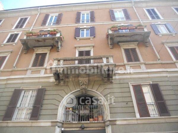 Appartamento in Affitto in Piazza del Tricolore a Milano