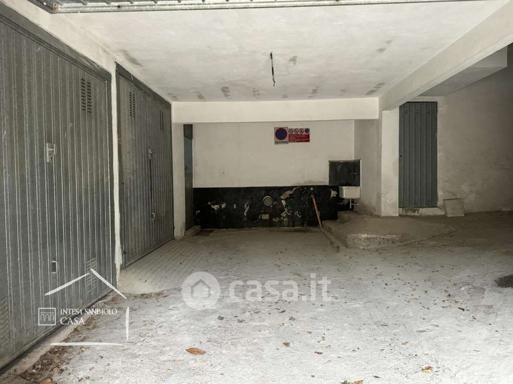 Garage/Posto auto in Vendita in Via Parco Costa dei Merelli 15 a Rapallo